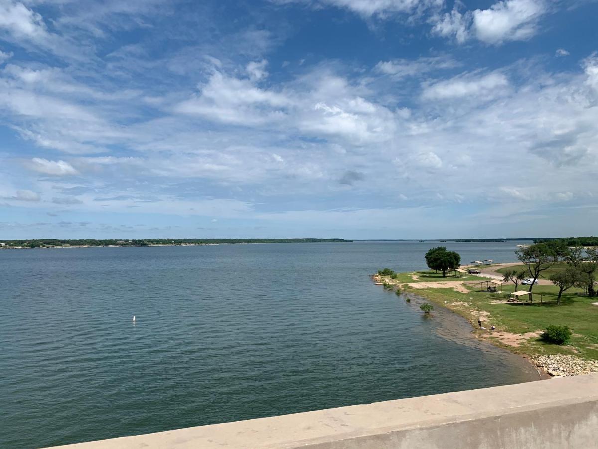 Lake Whitney Log Cabin Lakewood Harbor Extérieur photo