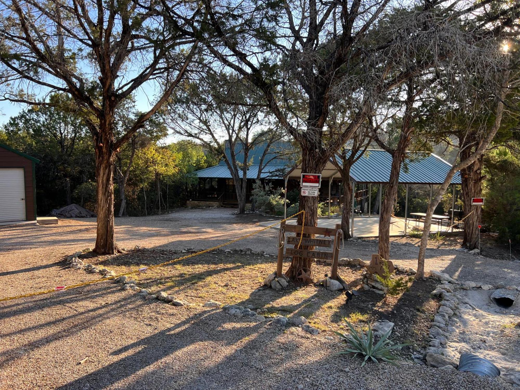 Lake Whitney Log Cabin Lakewood Harbor Extérieur photo